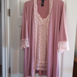 Nightgown/robe 2 piece set